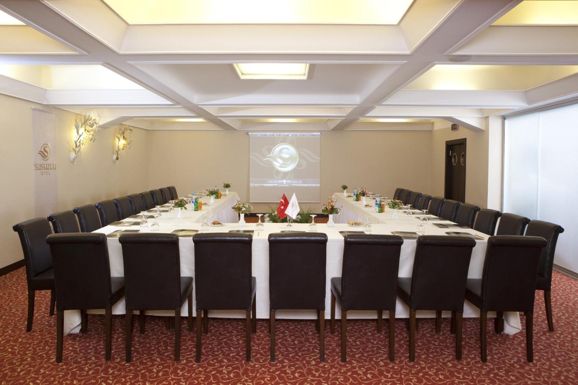 Susuzlu Atlantis Hotel Izmir Exterior photo